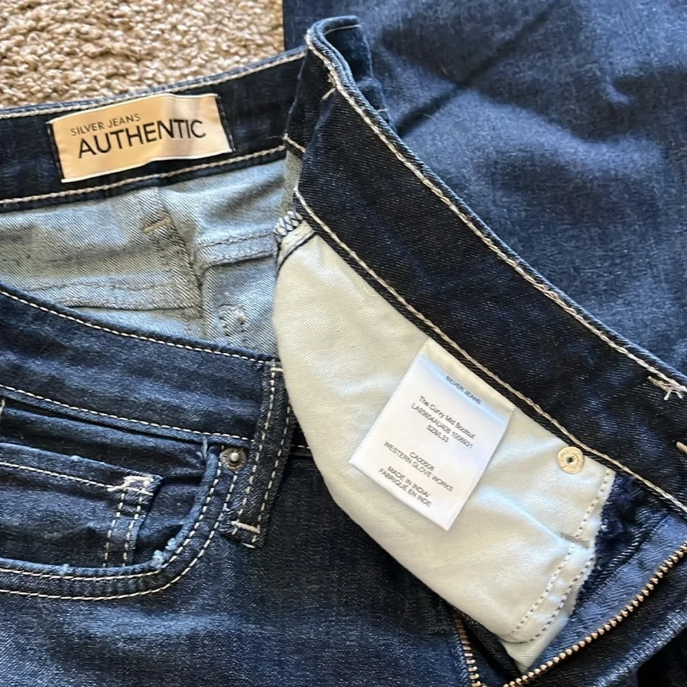 Woman’s dark was Silver Jeans - Picture 4 of 4